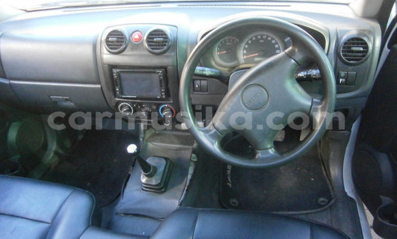 Acheter Occasion Voiture Isuzu KB Blanc à Beitbridge, Matabeleland South Acheter Occasion Voiture Isuzu KB Blanc à Beitbridge, Matabeleland South