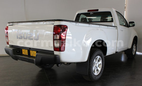 Acheter Occasion Voiture Isuzu KB Blanc à Beitbridge, Matabeleland South Acheter Occasion Voiture Isuzu KB Blanc à Beitbridge, Matabeleland South