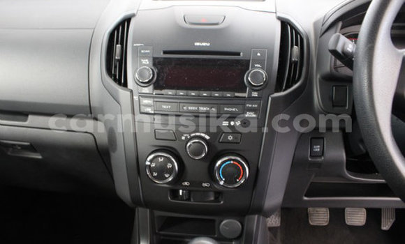 Acheter Occasion Voiture Isuzu KB Blanc à Beitbridge, Matabeleland South Acheter Occasion Voiture Isuzu KB Blanc à Beitbridge, Matabeleland South