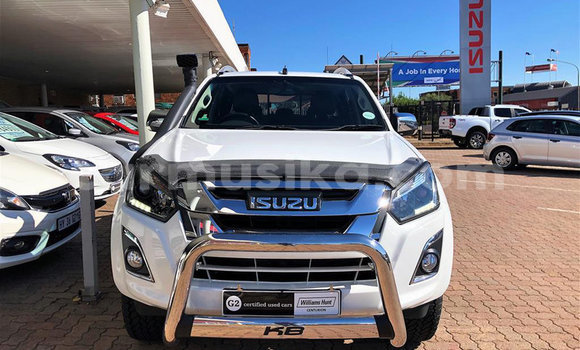 Buy Used Isuzu KB White Car in Beitbridge in Matabeleland South Buy Used Isuzu KB White Car in Beitbridge in Matabeleland South