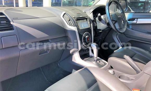 Buy Used Isuzu KB White Car in Beitbridge in Matabeleland South Buy Used Isuzu KB White Car in Beitbridge in Matabeleland South