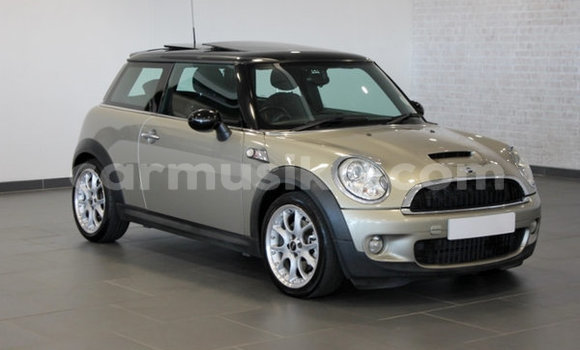 Nunua Ilio tumika MINI Cooper Fedha Gari ndani ya Beitbridge nchini Matabeleland Kusini