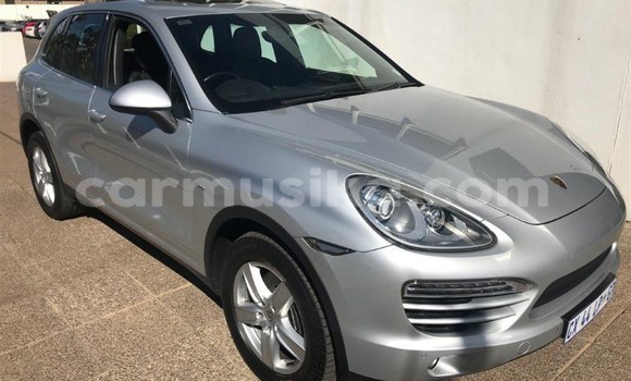 Acheter Occasion Voiture Porsche Carrera GT Gris à Beitbridge, Matabeleland South Acheter Occasion Voiture Porsche Carrera GT Gris à Beitbridge, Matabeleland South