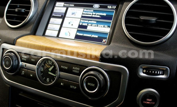 Nunua Ilio tumika Land Rover Discovery Sport Nyeusi Gari ndani ya Beitbridge nchini Matabeleland Kusini Nunua Ilio tumika Land Rover Discovery Sport Nyeusi Gari ndani ya Beitbridge nchini Matabeleland Kusini