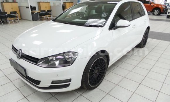 Buy Used Volkswagen Golf GTI White Car in Beitbridge in Matabeleland South Buy Used Volkswagen Golf GTI White Car in Beitbridge in Matabeleland South
