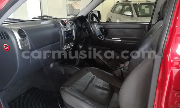 Nunua Ilio tumika Isuzu KB Nyekundu Gari ndani ya Beitbridge nchini Matabeleland Kusini Nunua Ilio tumika Isuzu KB Nyekundu Gari ndani ya Beitbridge nchini Matabeleland Kusini