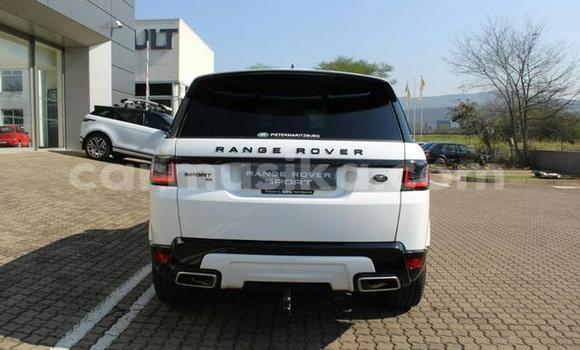 Buy Used Land Rover Range Rover Evoque White Car in Beitbridge in Matabeleland South Buy Used Land Rover Range Rover Evoque White Car in Beitbridge in Matabeleland South