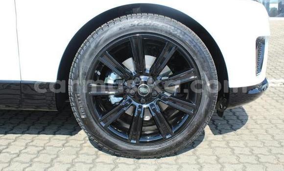 Buy Used Land Rover Range Rover Evoque White Car in Beitbridge in Matabeleland South Buy Used Land Rover Range Rover Evoque White Car in Beitbridge in Matabeleland South