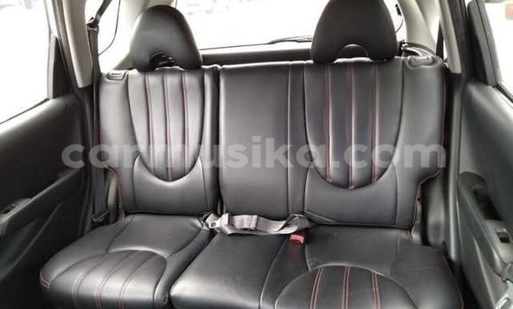 Acheter Occasion Voiture Honda Fit Blanc à Beitbridge, Matabeleland South Acheter Occasion Voiture Honda Fit Blanc à Beitbridge, Matabeleland South