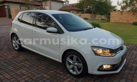 Acheter Occasion Voiture Volkswagen Polo Blanc à Avondale, Harare Acheter Occasion Voiture Volkswagen Polo Blanc à Avondale, Harare