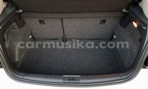 Acheter Occasion Voiture Volkswagen Polo Blanc à Avondale, Harare Acheter Occasion Voiture Volkswagen Polo Blanc à Avondale, Harare