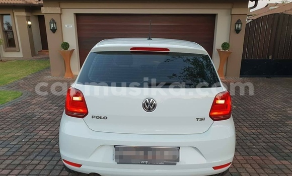 Acheter Occasion Voiture Volkswagen Polo Blanc à Avondale, Harare Acheter Occasion Voiture Volkswagen Polo Blanc à Avondale, Harare
