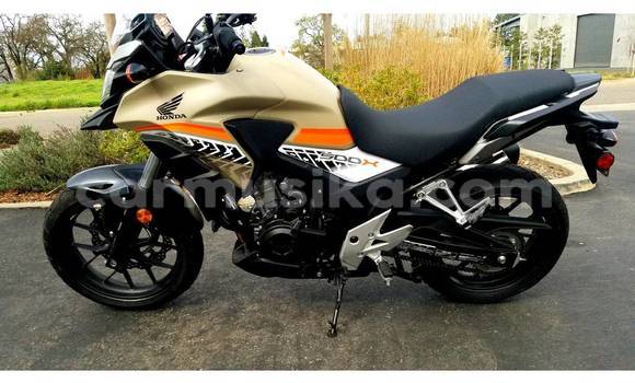 Buy Used Honda Honda CB500X ABS Black Moto in Belvedere in Harare Buy Used Honda Honda CB500X ABS Black Moto in Belvedere in Harare