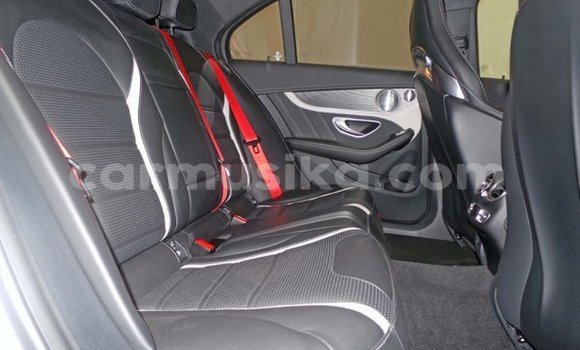 Tenga Tsaru Mercedes‒Benz C–Class Chena Mota in Beitbridge in Matabeleland South Tenga Tsaru Mercedes‒Benz C–Class Chena Mota in Beitbridge in Matabeleland South