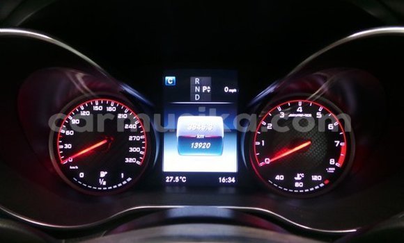 Tenga Tsaru Mercedes‒Benz C–Class Chena Mota in Beitbridge in Matabeleland South Tenga Tsaru Mercedes‒Benz C–Class Chena Mota in Beitbridge in Matabeleland South