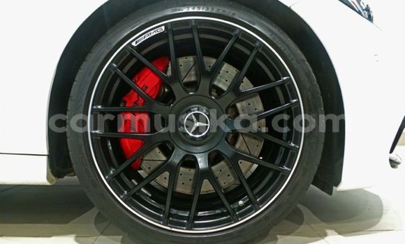 Tenga Tsaru Mercedes‒Benz C–Class Chena Mota in Beitbridge in Matabeleland South Tenga Tsaru Mercedes‒Benz C–Class Chena Mota in Beitbridge in Matabeleland South