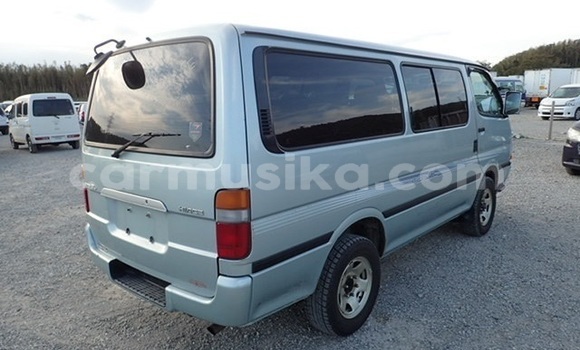 Acheter Occasion Voiture Toyota Hiace Bleu à Beitbridge, Matabeleland South Acheter Occasion Voiture Toyota Hiace Bleu à Beitbridge, Matabeleland South