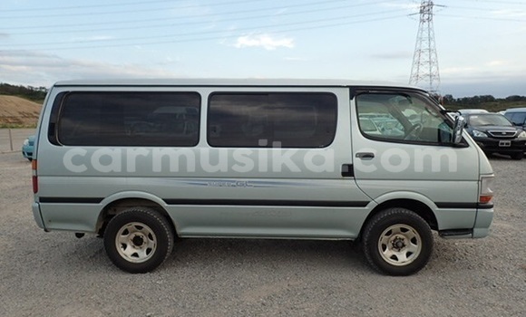 Acheter Occasion Voiture Toyota Hiace Bleu à Beitbridge, Matabeleland South Acheter Occasion Voiture Toyota Hiace Bleu à Beitbridge, Matabeleland South