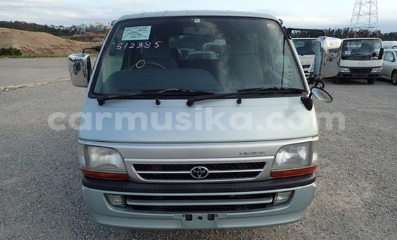 Acheter Occasion Voiture Toyota Hiace Bleu à Beitbridge, Matabeleland South Acheter Occasion Voiture Toyota Hiace Bleu à Beitbridge, Matabeleland South