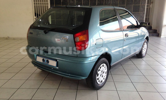 Buy Used Fiat Palio Green Car in Beitbridge in Matabeleland South Buy Used Fiat Palio Green Car in Beitbridge in Matabeleland South