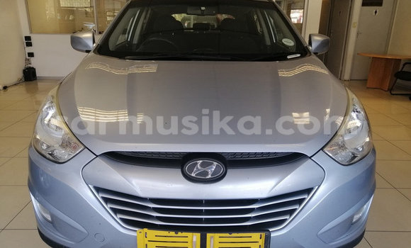 Acheter Occasion Voiture Hyundai ix35 Gris à Beitbridge, Matabeleland South Acheter Occasion Voiture Hyundai ix35 Gris à Beitbridge, Matabeleland South