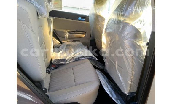 Acheter Import Voiture Kia Sportage Marron à Import - Dubai, Harare Acheter Import Voiture Kia Sportage Marron à Import - Dubai, Harare