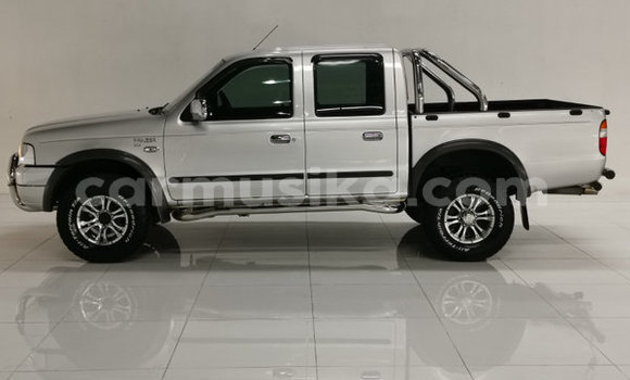 Acheter Occasion Voiture Ford Ranger Gris à Beitbridge, Matabeleland South Acheter Occasion Voiture Ford Ranger Gris à Beitbridge, Matabeleland South