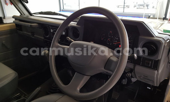Acheter Occasion Voiture Toyota Land Cruiser Beige à Beitbridge, Matabeleland South Acheter Occasion Voiture Toyota Land Cruiser Beige à Beitbridge, Matabeleland South
