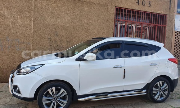 Buy Used Hyundai ix35 White Car in Beitbridge in Matabeleland South Buy Used Hyundai ix35 White Car in Beitbridge in Matabeleland South