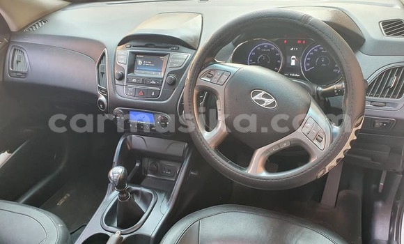 Buy Used Hyundai ix35 White Car in Beitbridge in Matabeleland South Buy Used Hyundai ix35 White Car in Beitbridge in Matabeleland South