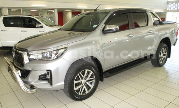 Tenga Tsaru Toyota Hilux Sirivha Mota in Beitbridge in Matabeleland South Tenga Tsaru Toyota Hilux Sirivha Mota in Beitbridge in Matabeleland South