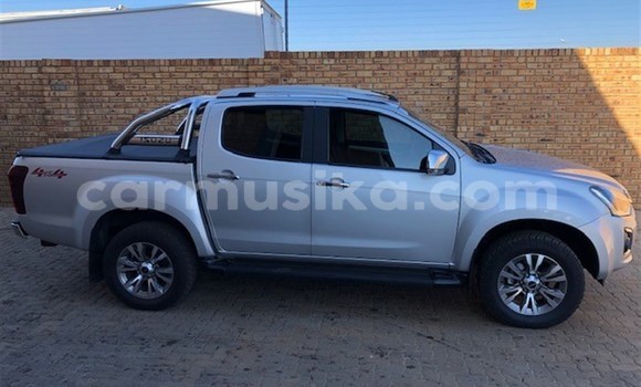 Acheter Occasion Voiture Isuzu KB Gris à Beitbridge, Matabeleland South Acheter Occasion Voiture Isuzu KB Gris à Beitbridge, Matabeleland South