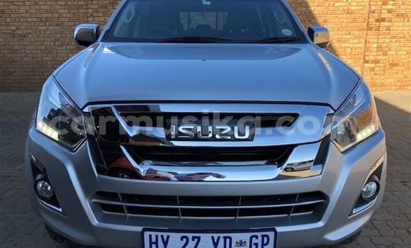 Acheter Occasion Voiture Isuzu KB Gris à Beitbridge, Matabeleland South Acheter Occasion Voiture Isuzu KB Gris à Beitbridge, Matabeleland South