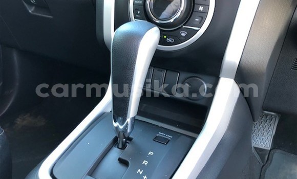 Acheter Occasion Voiture Isuzu KB Gris à Beitbridge, Matabeleland South Acheter Occasion Voiture Isuzu KB Gris à Beitbridge, Matabeleland South