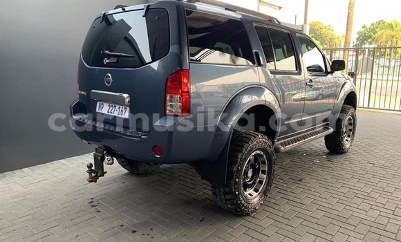 Tenga Tsaru Nissan Pathfinder Beige Mota in Beitbridge in Matabeleland South Tenga Tsaru Nissan Pathfinder Beige Mota in Beitbridge in Matabeleland South