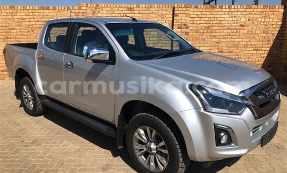 Buy Used Isuzu KB Silver Car in Beitbridge in Matabeleland South Buy Used Isuzu KB Silver Car in Beitbridge in Matabeleland South