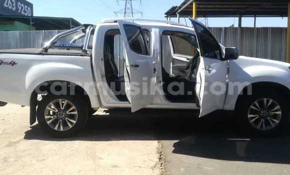 Acheter Occasion Voiture Isuzu KB Blanc à Beitbridge, Matabeleland South Acheter Occasion Voiture Isuzu KB Blanc à Beitbridge, Matabeleland South