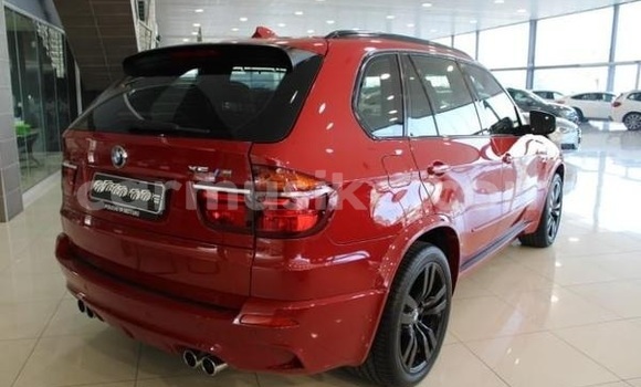 Acheter Occasion Voiture BMW X5 Rouge à Beitbridge, Matabeleland South Acheter Occasion Voiture BMW X5 Rouge à Beitbridge, Matabeleland South