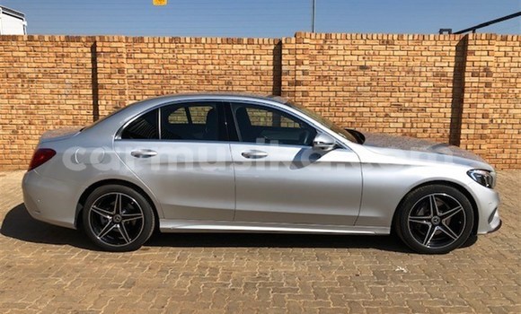 Acheter Occasion Voiture Mercedes‒Benz C–Class Gris à Beitbridge, Matabeleland South Acheter Occasion Voiture Mercedes‒Benz C–Class Gris à Beitbridge, Matabeleland South
