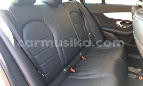 Acheter Occasion Voiture Mercedes‒Benz C–Class Gris à Beitbridge, Matabeleland South Acheter Occasion Voiture Mercedes‒Benz C–Class Gris à Beitbridge, Matabeleland South