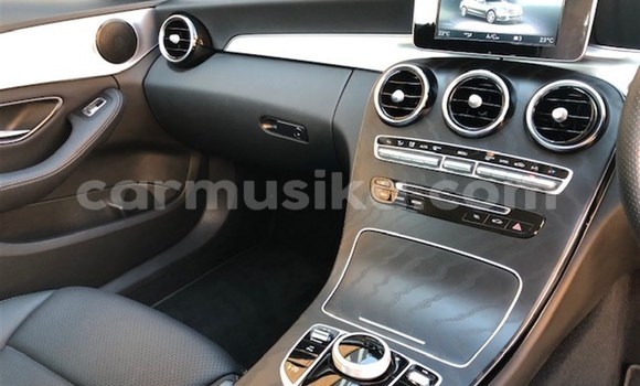 Acheter Occasion Voiture Mercedes‒Benz C–Class Gris à Beitbridge, Matabeleland South Acheter Occasion Voiture Mercedes‒Benz C–Class Gris à Beitbridge, Matabeleland South