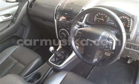 Tenga Tsaru Isuzu KB Chena Mota in Beitbridge in Matabeleland South Tenga Tsaru Isuzu KB Chena Mota in Beitbridge in Matabeleland South