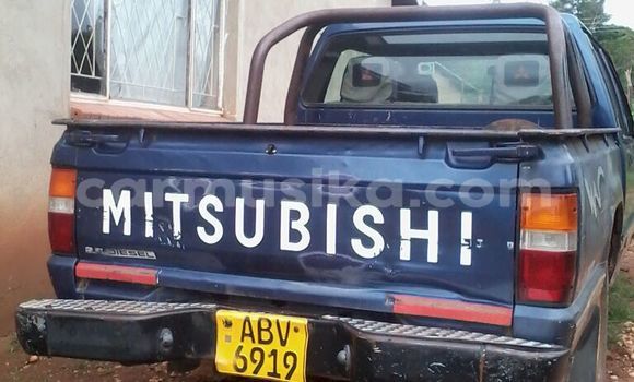 Buy Used Mitsubishi L200 Blue Car in Chinhoyi in Mashonaland West Buy Used Mitsubishi L200 Blue Car in Chinhoyi in Mashonaland West