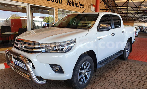 Nunua Ilio tumika Toyota Hilux Nyeupe Gari ndani ya Beitbridge nchini Matabeleland Kusini Nunua Ilio tumika Toyota Hilux Nyeupe Gari ndani ya Beitbridge nchini Matabeleland Kusini