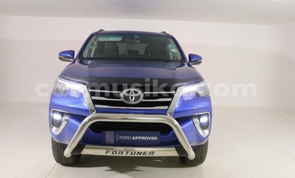 Buy Used Toyota Fortuner Blue Car in Beitbridge in Matabeleland South Buy Used Toyota Fortuner Blue Car in Beitbridge in Matabeleland South