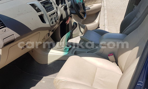 Buy Used Toyota Fortuner Blue Car in Beitbridge in Matabeleland South Buy Used Toyota Fortuner Blue Car in Beitbridge in Matabeleland South