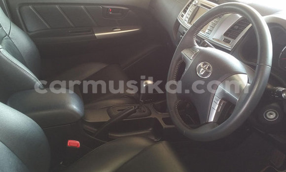 Acheter Occasion Voiture Toyota Hilux Blanc à Beitbridge, Matabeleland South Acheter Occasion Voiture Toyota Hilux Blanc à Beitbridge, Matabeleland South