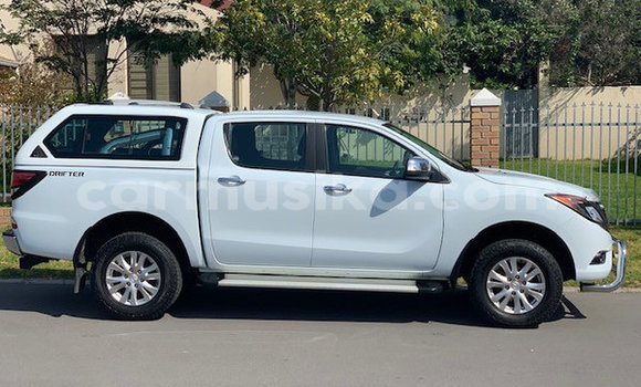 Buy Used Mazda BT-50 White Car in Beitbridge in Matabeleland South Buy Used Mazda BT-50 White Car in Beitbridge in Matabeleland South