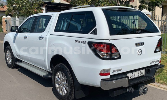 Buy Used Mazda BT-50 White Car in Beitbridge in Matabeleland South Buy Used Mazda BT-50 White Car in Beitbridge in Matabeleland South
