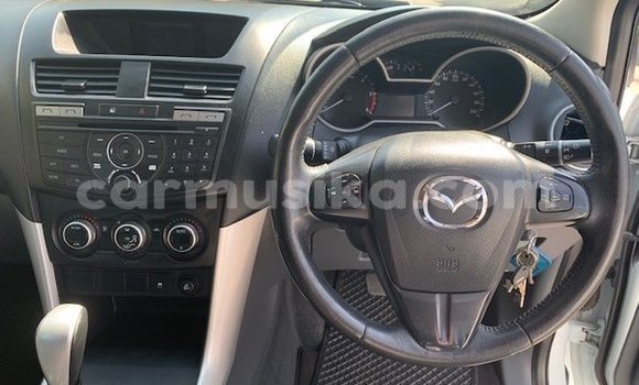 Buy Used Mazda BT-50 White Car in Beitbridge in Matabeleland South Buy Used Mazda BT-50 White Car in Beitbridge in Matabeleland South